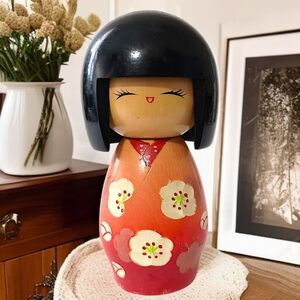 Vintage Kokeshi Doll Japanese Handcrafted Wood Hand Painted Chiyomi Horiuchi